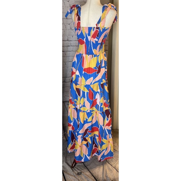 Floral Maxi Dress in Multicolor - Picture 4 of 5